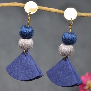 Blauwe stoffen oorbellen