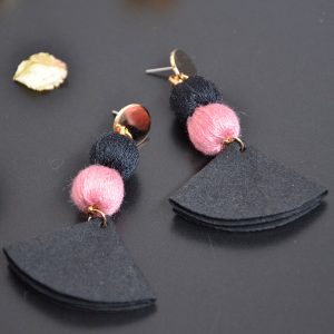 Goedkope stoffen zwarte gekleurde oorbellen met stopje