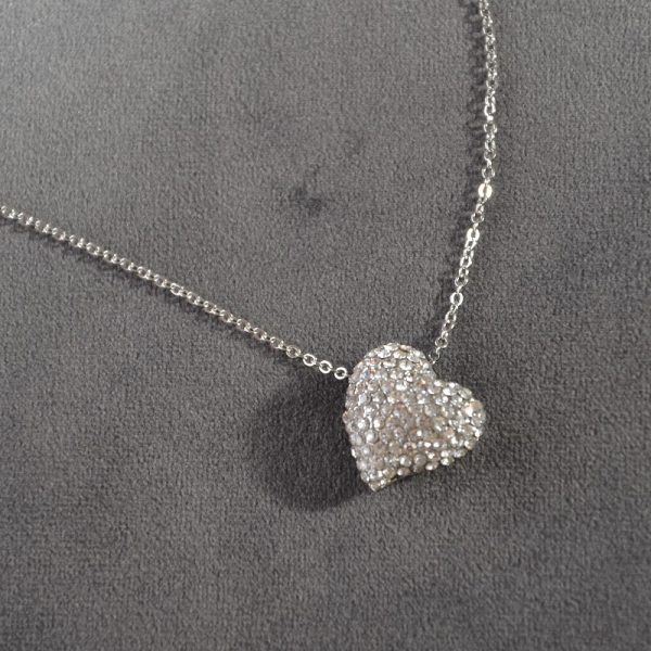 Opvallende ketting met zilver hart en glimmertjes online te kopen in de webshop