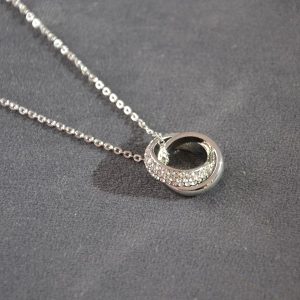 Zilverkleurige ketting